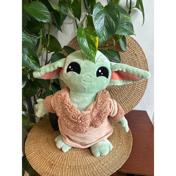 Baby Yoda Grogu plush stuffed animal - Picture 1 of 8